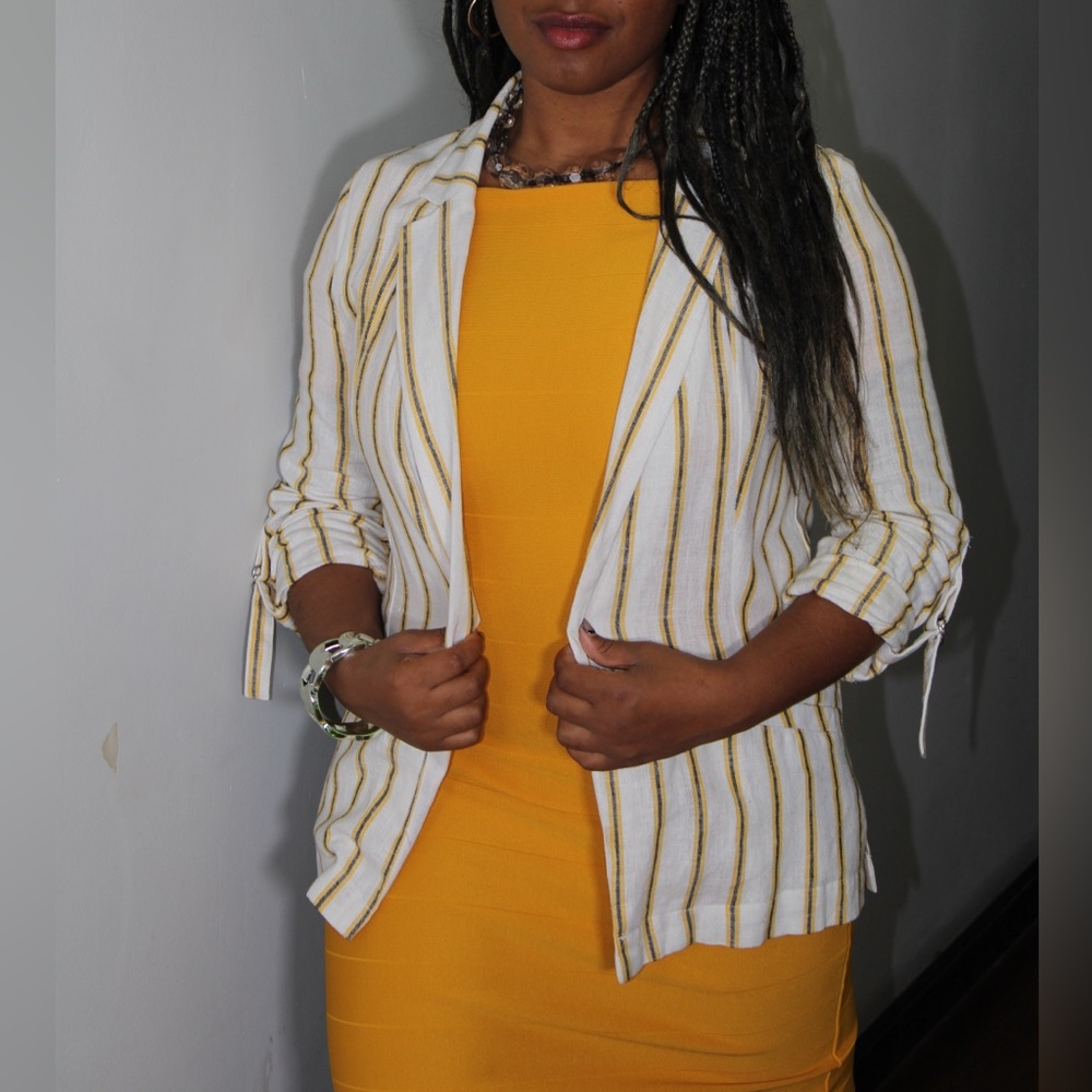 🔵 Striped White and Yellow Women's Blazer